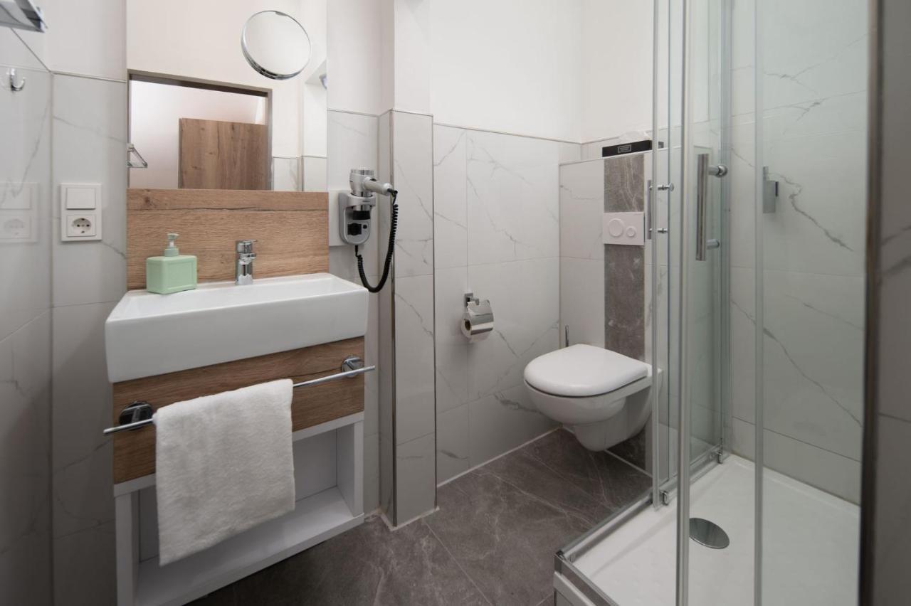 Nordseehotel Tausendschoen Carolinensiel Room photo